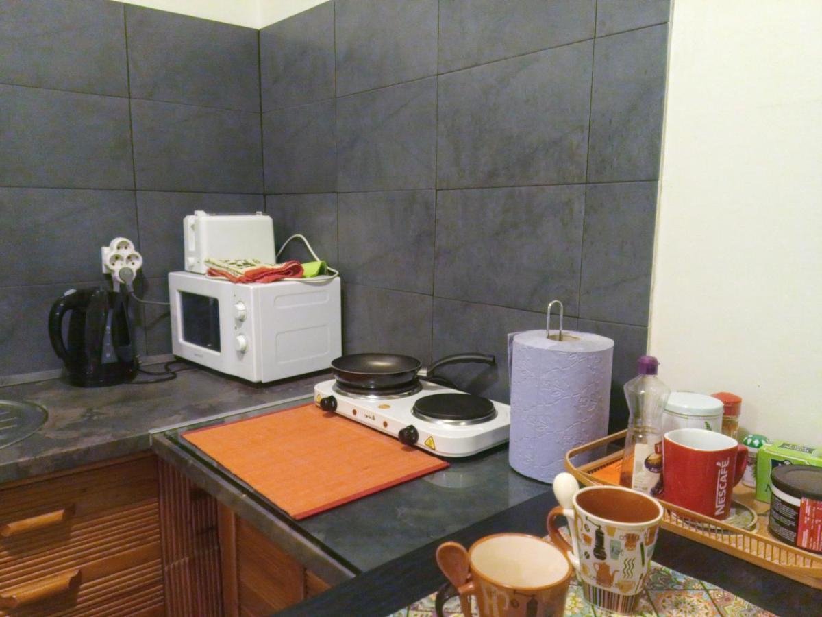 Kingsize Bed 2X2,20 Comfort Super Wifi 70 Mbps Studio! Солун Екстериор снимка