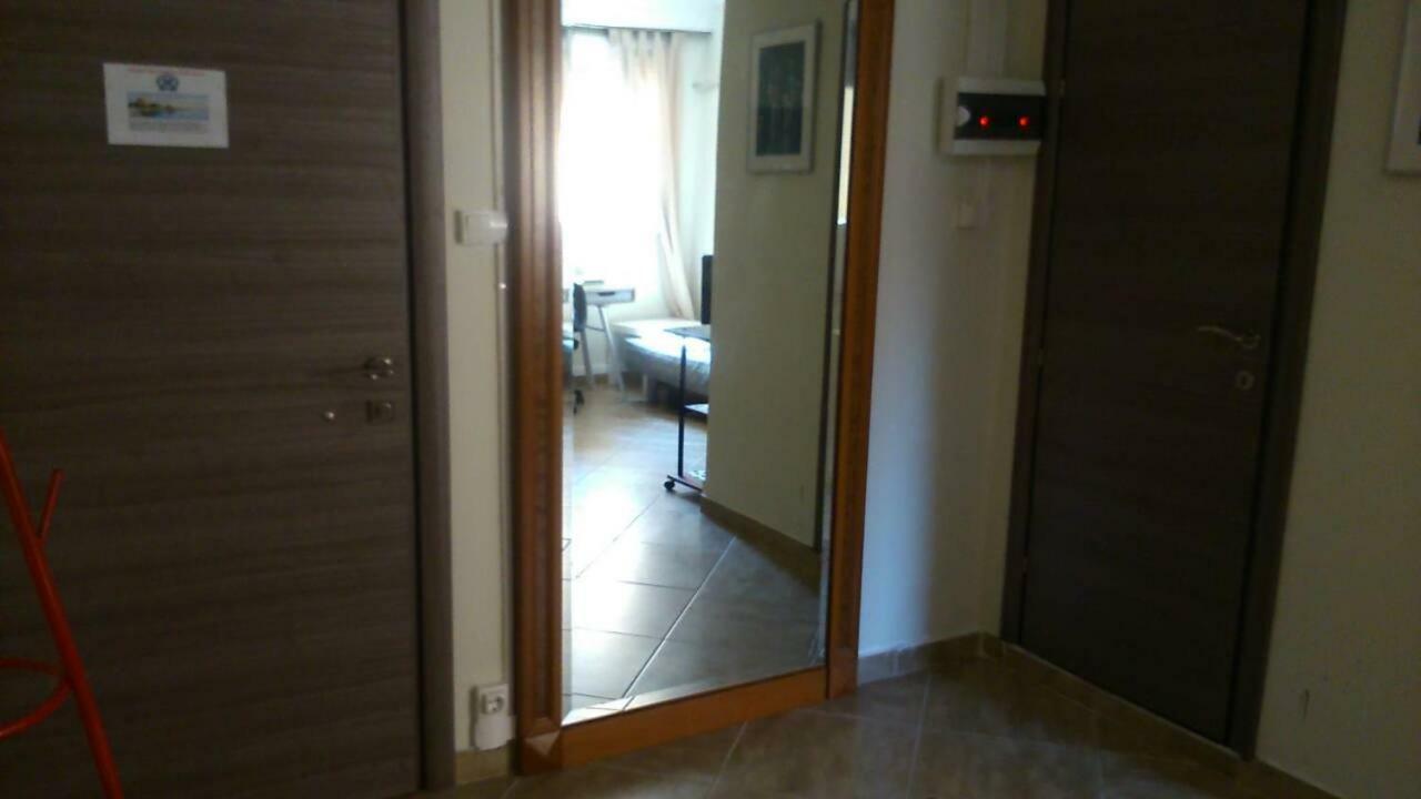 Kingsize Bed 2X2,20 Comfort Super Wifi 70 Mbps Studio! Солун Екстериор снимка