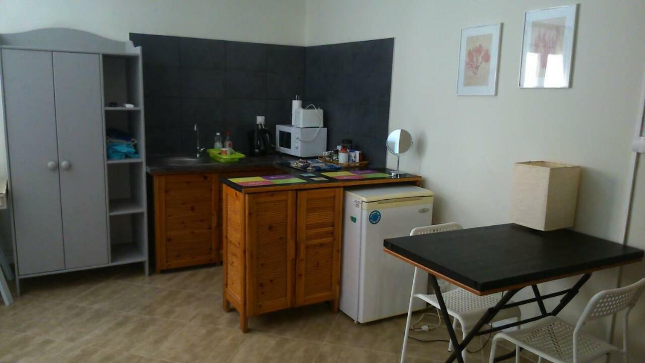 Kingsize Bed 2X2,20 Comfort Super Wifi 70 Mbps Studio! Солун Екстериор снимка
